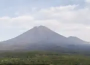 Aktivitas Gunung Semeru Masih Tinggi, 19 Kali Erupsi Tercatat Hari Ini