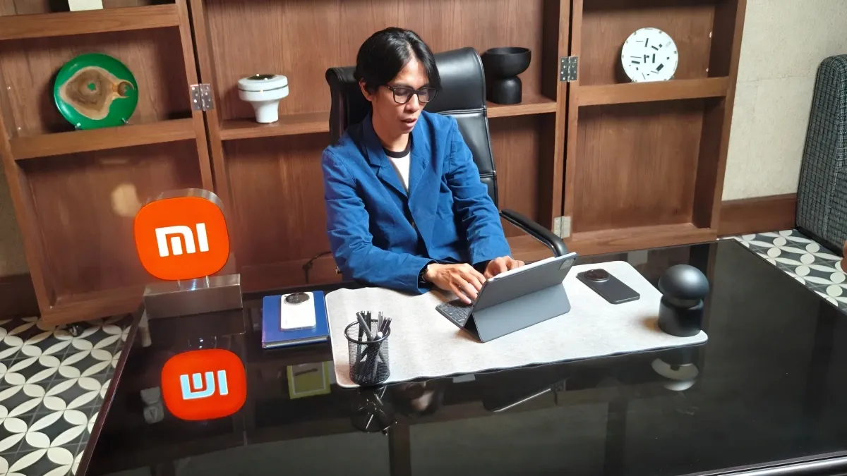 Angga Sasongko Bagikan Pengalaman Gunakan Xiaomi Pad 8 Pro untuk Kerja Remote