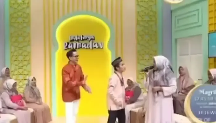 Emak-Emak ‘Meledak’ di Indahnya Ramadan! Pertanyaan Soal Orang Sombong ke Ustadz Maulana Viral di Medsos