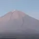 Gunung Semeru Kembali Erupsi, Kolom Abu Setinggi 400 Meter Terlihat dari Puncak