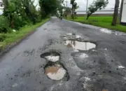 Jalan Rusak dan Berlubang di Bandar Lampung, Pengendara Diminta Lebih Waspada