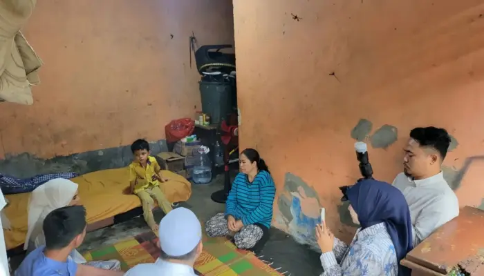 Putri Zulhas dan PAN Bandar Lampung Salurkan Tali Asih untuk Korban Banjir Rajabasa