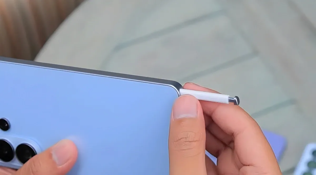 Samsung Pastikan S Pen Akan Terus Ditingkatkan di Galaxy S Ultra Selanjutnya