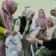 Wujud Kepedulian, TP PKK Lampung Berikan Bantuan Sosial kepada Masyarakat Metro