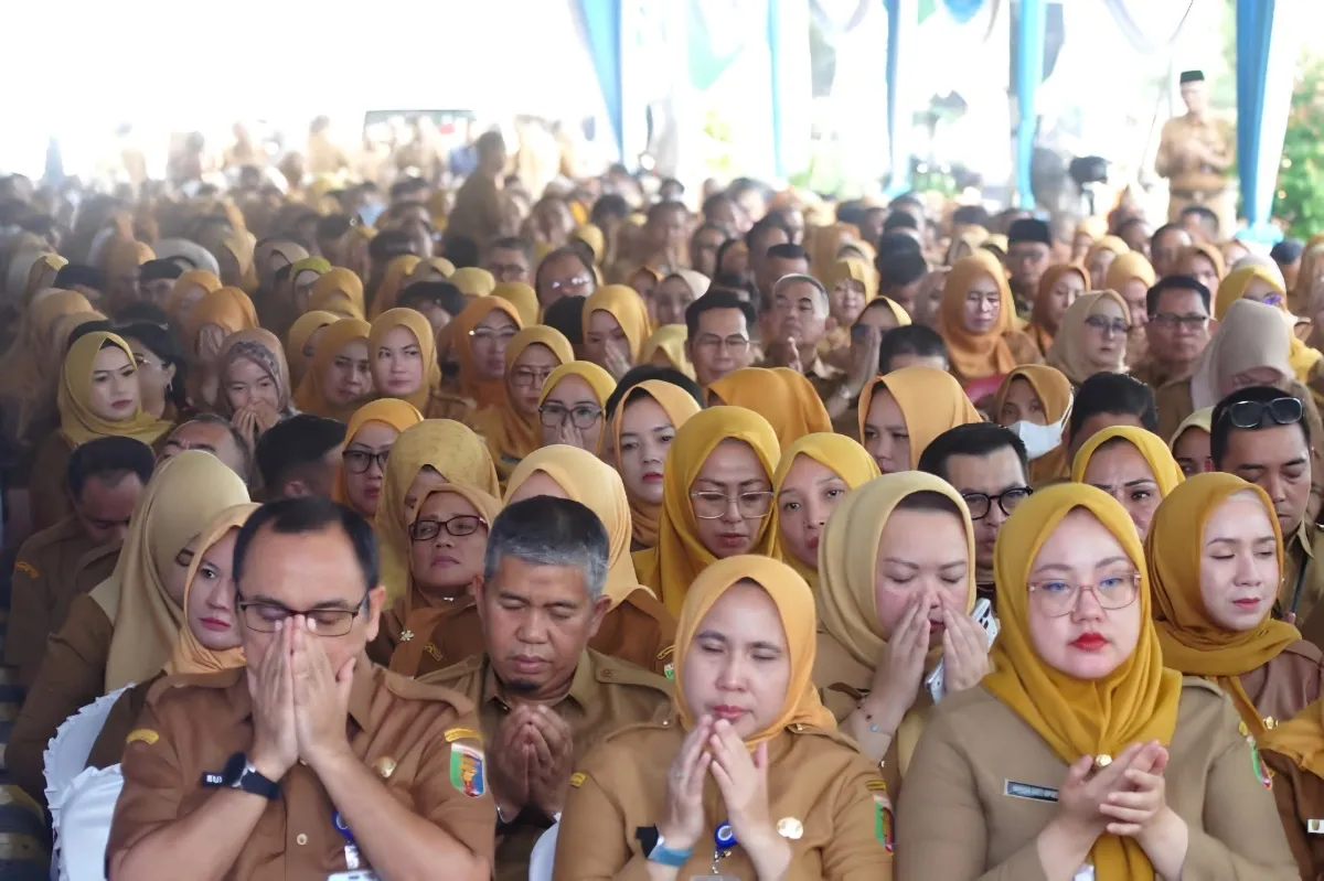 23 ASN Dapat Umrah Gratis dari Gubernur Lampung Usai Khatam Al-Qur’an 5 Kali