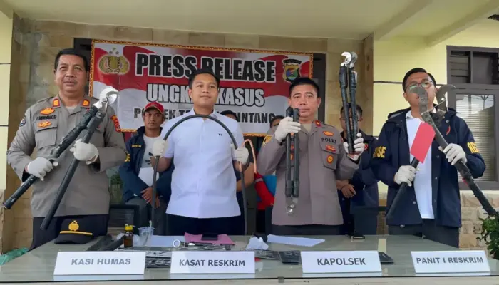 Puluhan Kali Beraksi, Lima Spesialis Maling Kabel PLN Lintas Kabupaten di Lampung Ditangkap