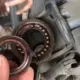 Setang Motor Terasa Aneh? Kenali Tanda Komstir Rusak, Penyebab, dan Biaya Perbaikannya