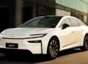 Toyota bZ7: Sedan Listrik Canggih Raih 3.100 Pesanan dalam 1 Jam