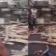 Truk Muatan Sengon Oleng di Wonosobo, Hantam 4 Kendaraan dan 2 Orang Tewas