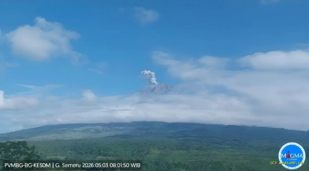 Erupsi Semeru Terkini, Abu Vulkanik Mencapai 900 Meter, Masyarakat Diimbau Waspada