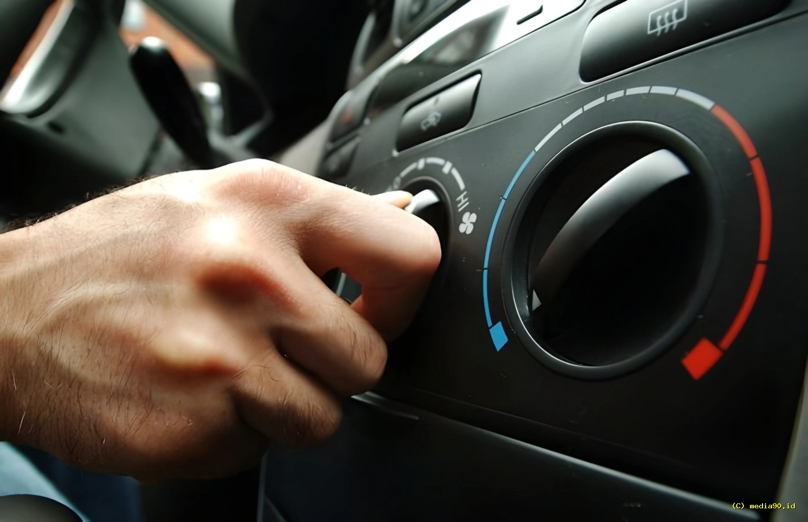 AC Mobil Rusak Ini 9 Penyebab yang Sering Terjadi dan Cara Mengatasinya