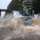 Apakah Baterai Mobil Listrik Aman Saat Menerjang Banjir Ini Penjelasan Ahli