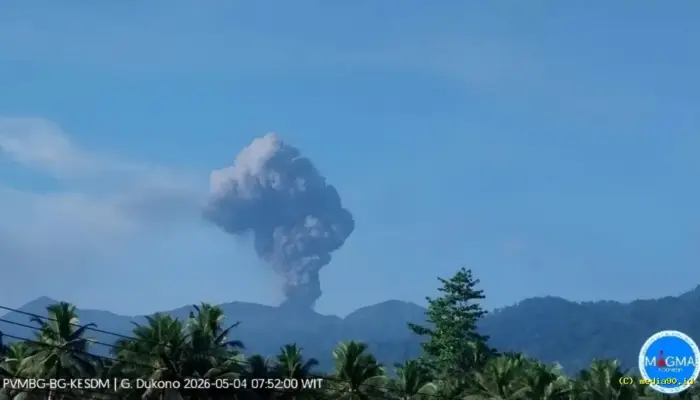 Erupsi Gunung Dukono 4 Mei 2026 Masih Berlangsung, Kolom Abu Capai 1.400 Meter