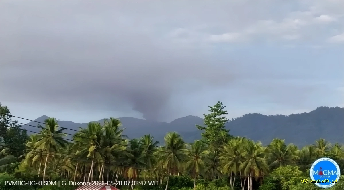 Erupsi Gunung Dukono Masih Berlangsung, Abu Terbang ke Wilayah Utara