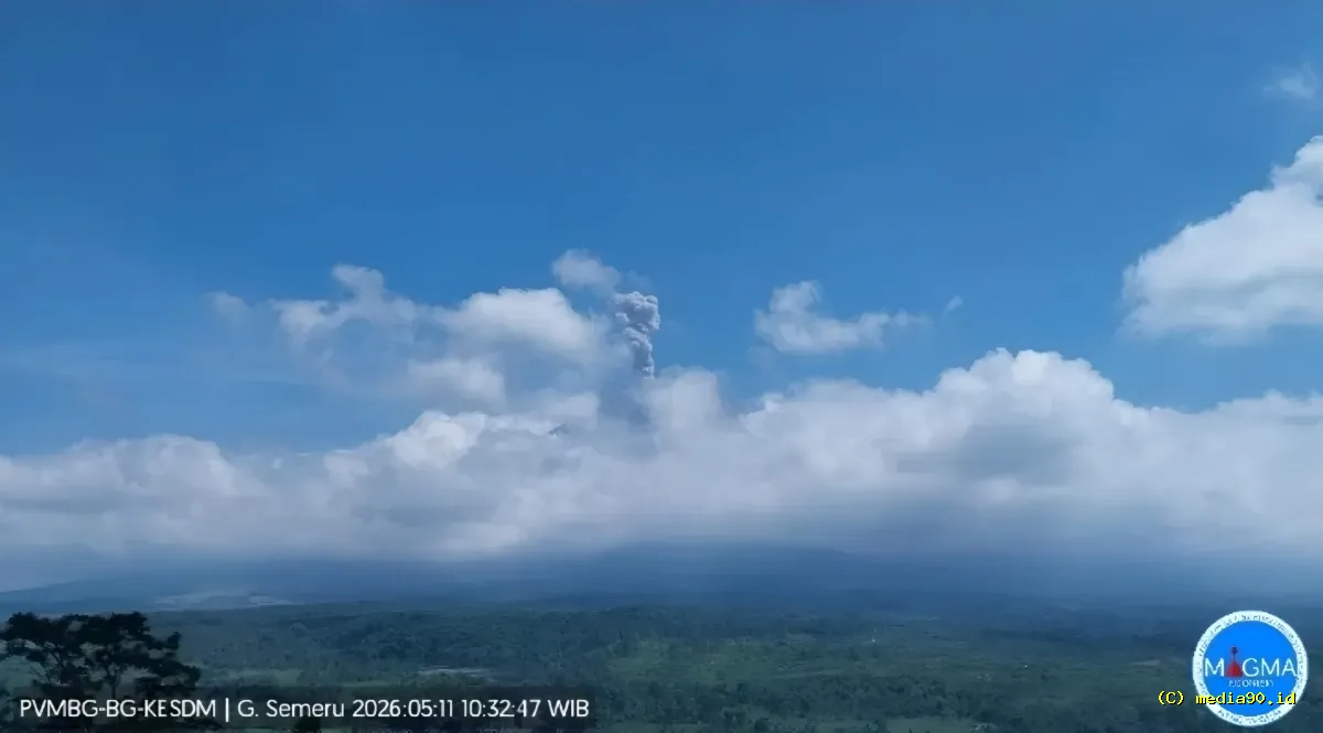 Erupsi Terkini Gunung Semeru, Abu Meninggi Hingga 1,2 Km, Warga Diingatkan Tingkatkan Kewaspadaan