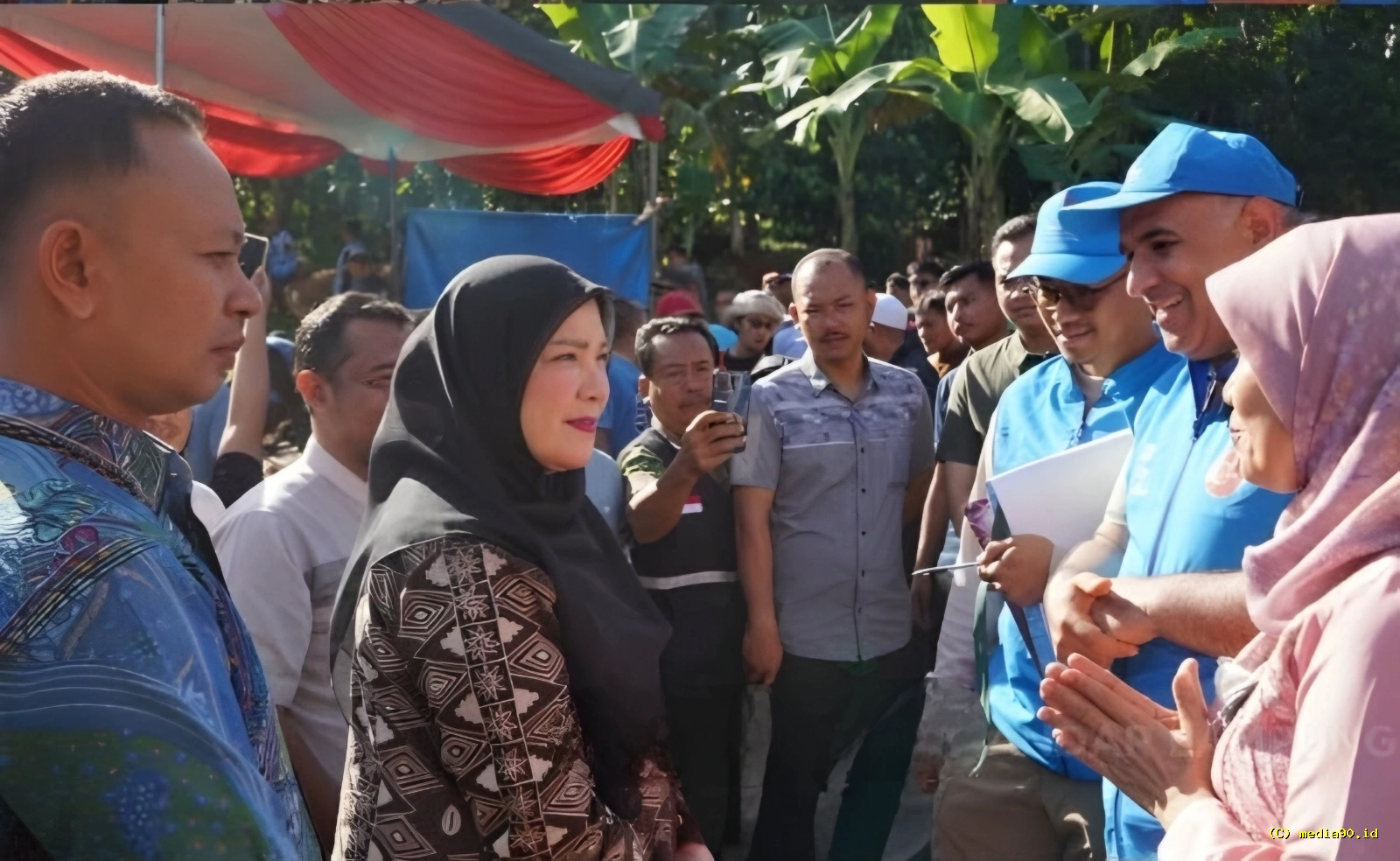 Eva Dwiana Hadiri Penyembelihan Hewan Kurban, 36 Ekor Sapi Dibagikan untuk Warga Bandar Lampung