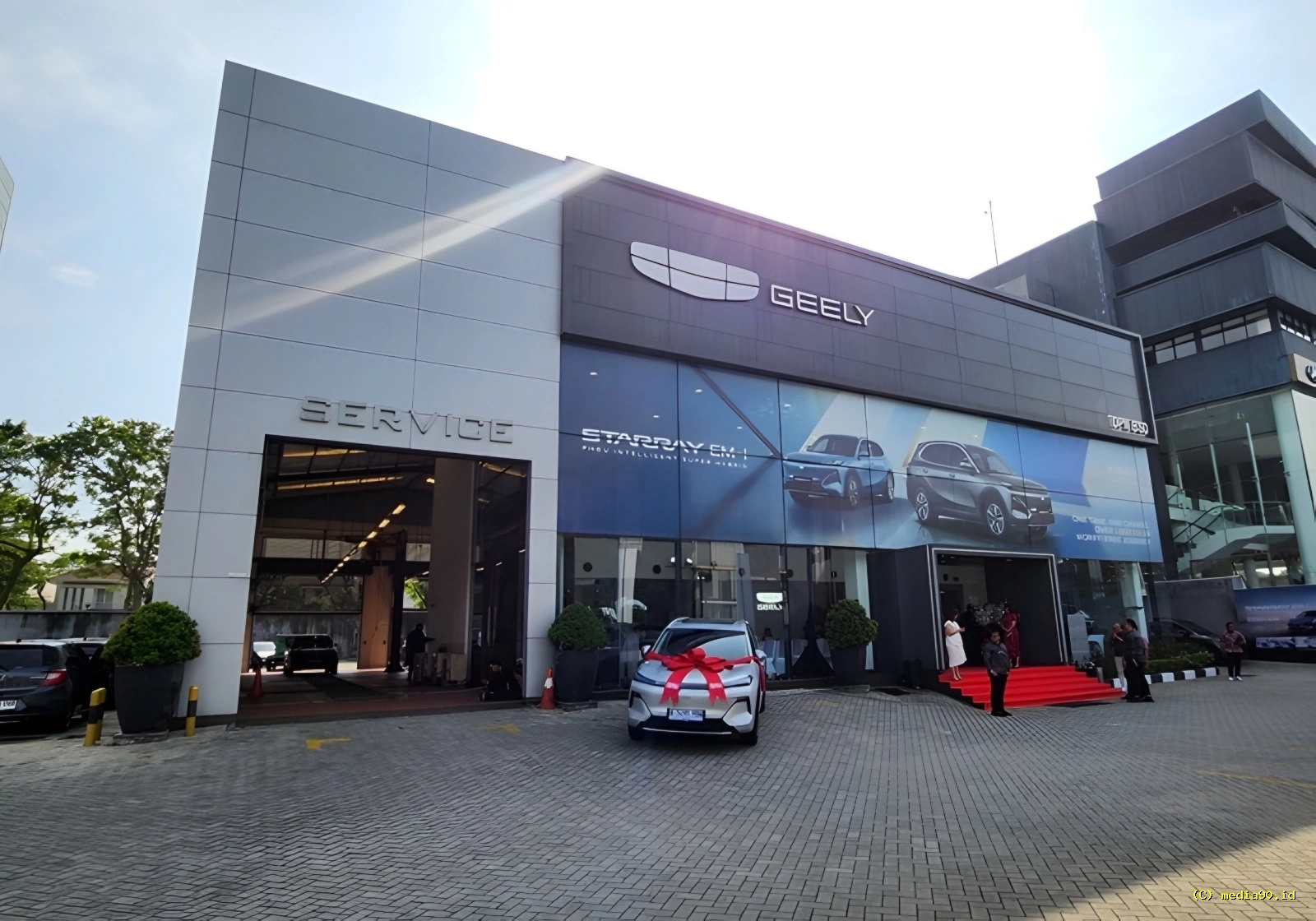 Geely DPM BSD dan Pos Pengumben Resmi Dibuka Hadirkan Layanan 3S Lengkap untuk Konsumen
