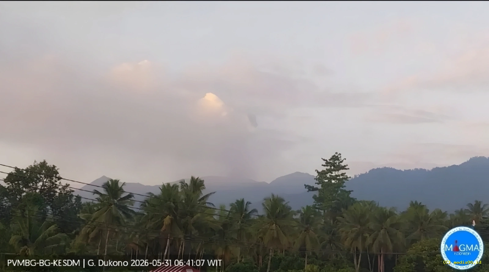 Gunung Dukono Kembali Erupsi Abu Vulkanik Membumbung hingga 13 Kilometer