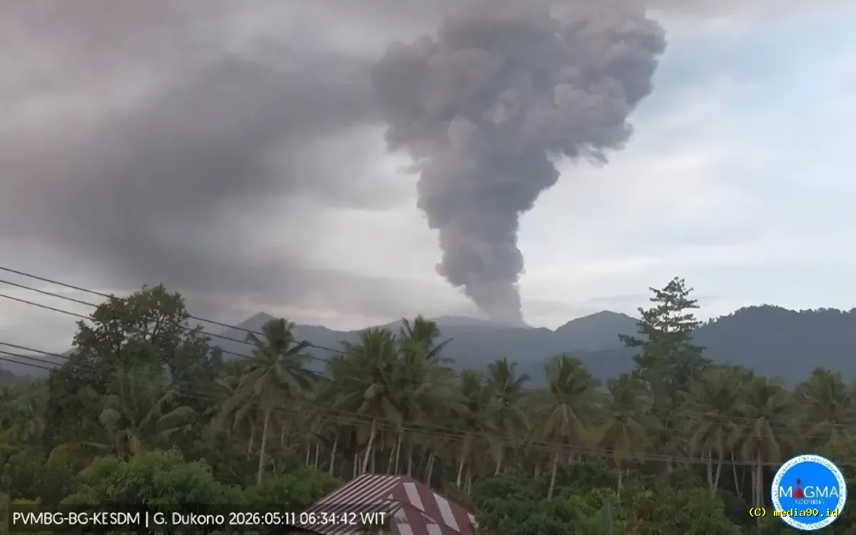 Gunung Dukono Kembali Erupsi, Kolom Abu Tembus 2,7 Km Arah Utara