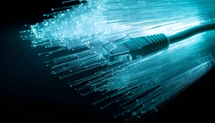 Selat Hormuz Jadi Sorotan Baru, Iran Dorong “Pajak Digital” dari Kabel Internet Global