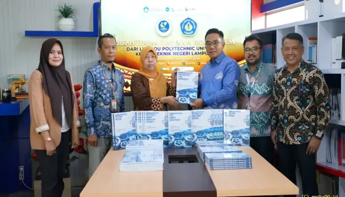 Polinela Terima Hibah Buku Textbook STEM dari Liuzhou Polytechnic University China