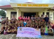 Pelajar TK Raudhatul Mutaalimin Kunjungi Polsek Tanjung Bintang, Belajar Disiplin dan Tugas Polisi Sejak Dini
