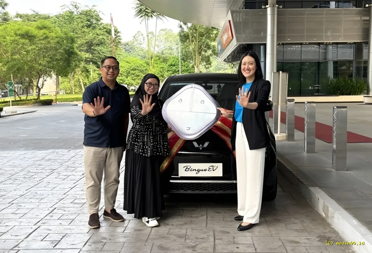 Sering Pakai Aplikasi Perjalanan Pengguna Ini Berhasil Bawa Pulang Wuling BinguoEV Gratis