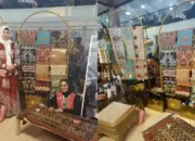 Sulam Tapis Lampung Pikat Perhatian di Pameran Persit KCK 2026