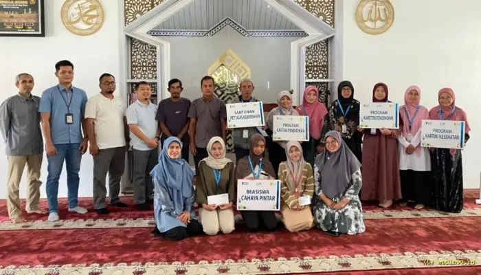 YBM PLN Lampung Salurkan Rp30,4 Juta Zakat untuk Pendidikan dan Kesejahteraan Warga