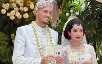 Resmi Jadi Suami Istri Jennifer Coppen dan Justin Hubner Gelar Pernikahan Romantis di Bali
