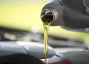 Biaya Perbaikan Oli Mesin Mobil Rembes 2026, Segini Estimasi Biaya Servis hingga Penyebabnya
