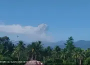 Gunung Dukono Kembali Erupsi, Kolom Abu Capai 1,3 Kilometer Warga Diimbau Jauhi Kawah
