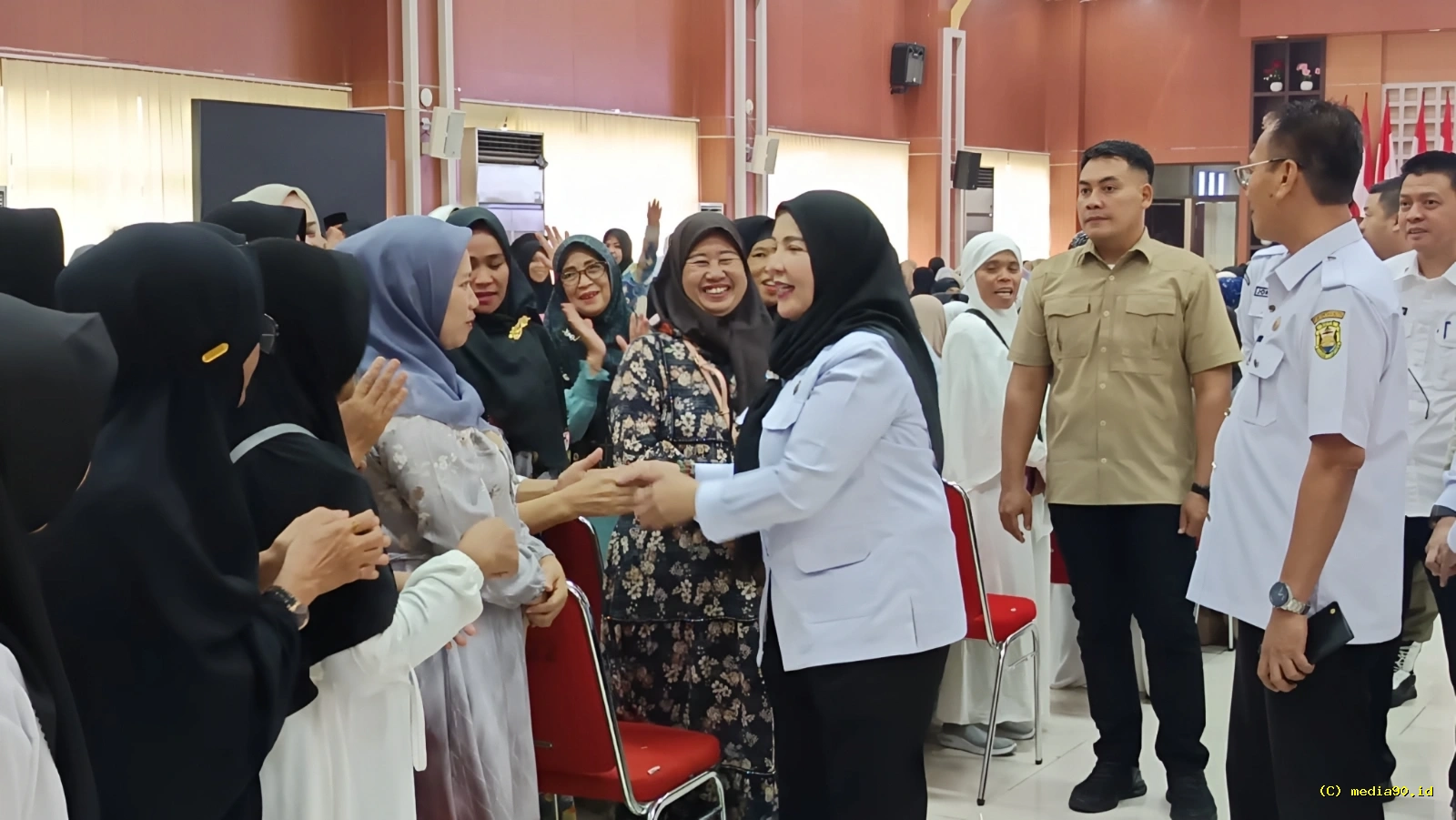 Eva Dwiana Minta Jamaah Umrah Doakan Bandar Lampung Semakin Maju dan Sejahtera