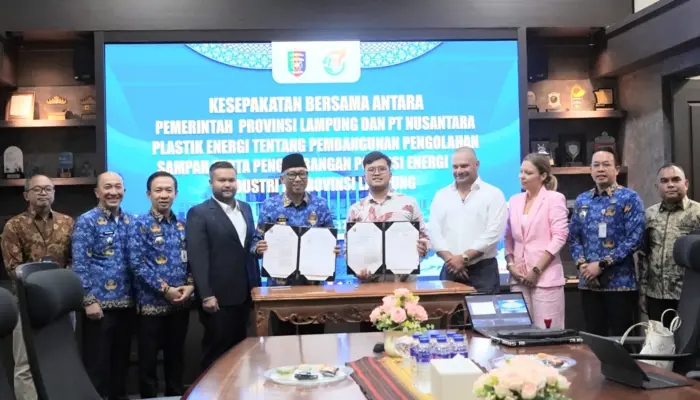 Lampung Resmi Jadi Pilot Project Nasional Ekonomi Hijau, Gubernur Mirza Teken MoU dengan Nusantara Plastik Energi