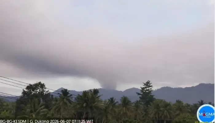 Erupsi Gunung Dukono 7 Juni 2026 Semburkan Abu 2.000 Meter, Warga Diminta Waspada