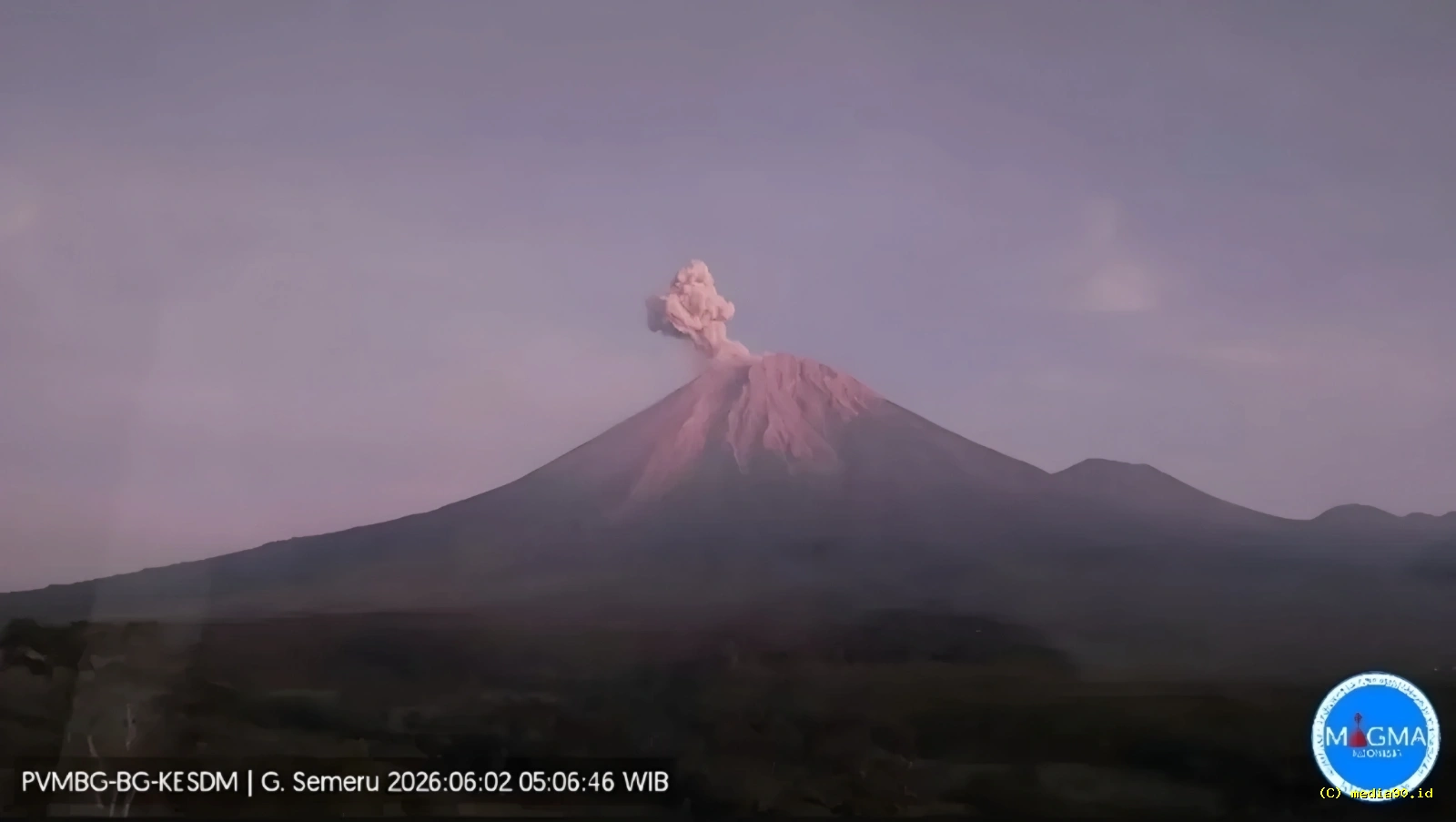 Gunung Semeru Kembali Erupsi, Pemerintah Imbau Warga Tingkatkan Kewaspadaan