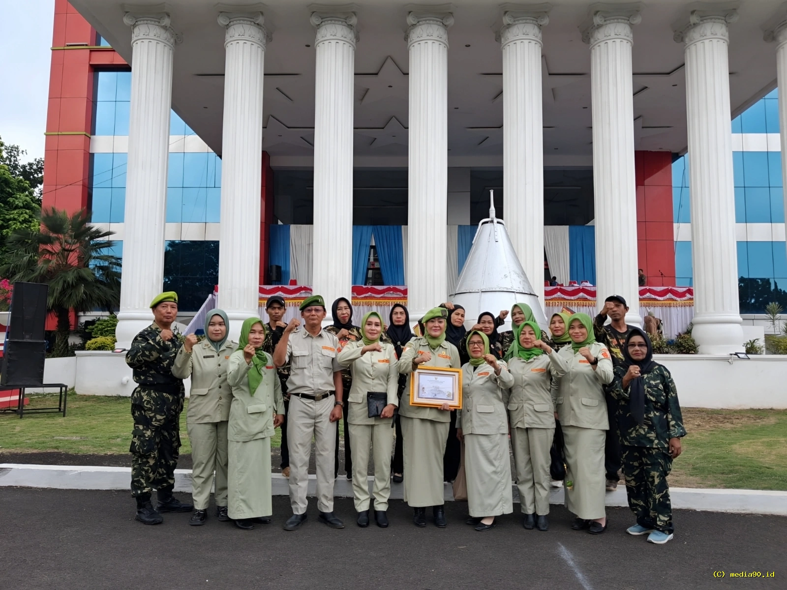 Hadiri Upacara HUT Bandar Lampung Ketua Pemuda Panca Marga Terima Penghargaan