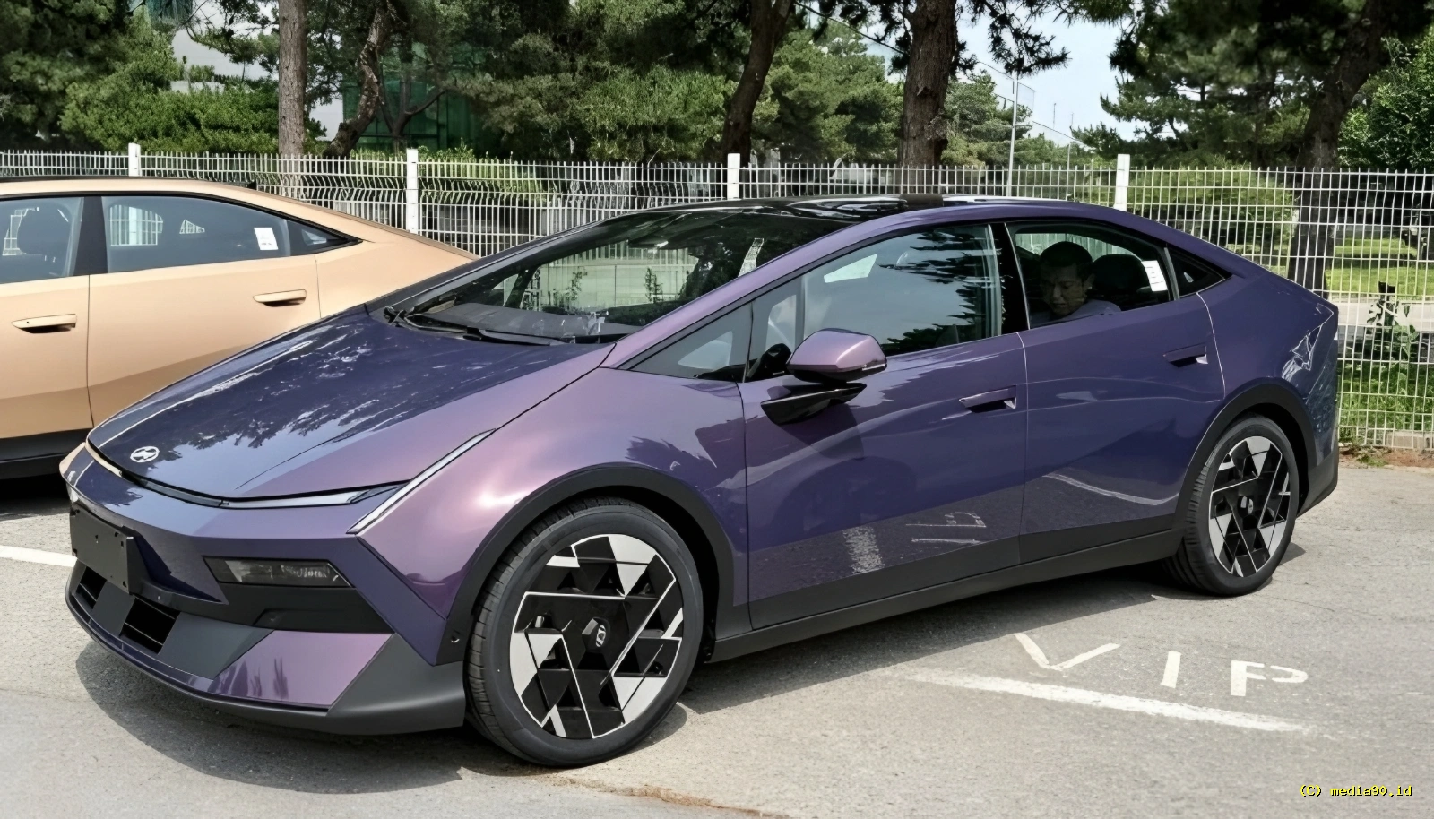 Hyundai Ioniq V Resmi Diperkenalkan, Sedan Listrik Berteknologi AI