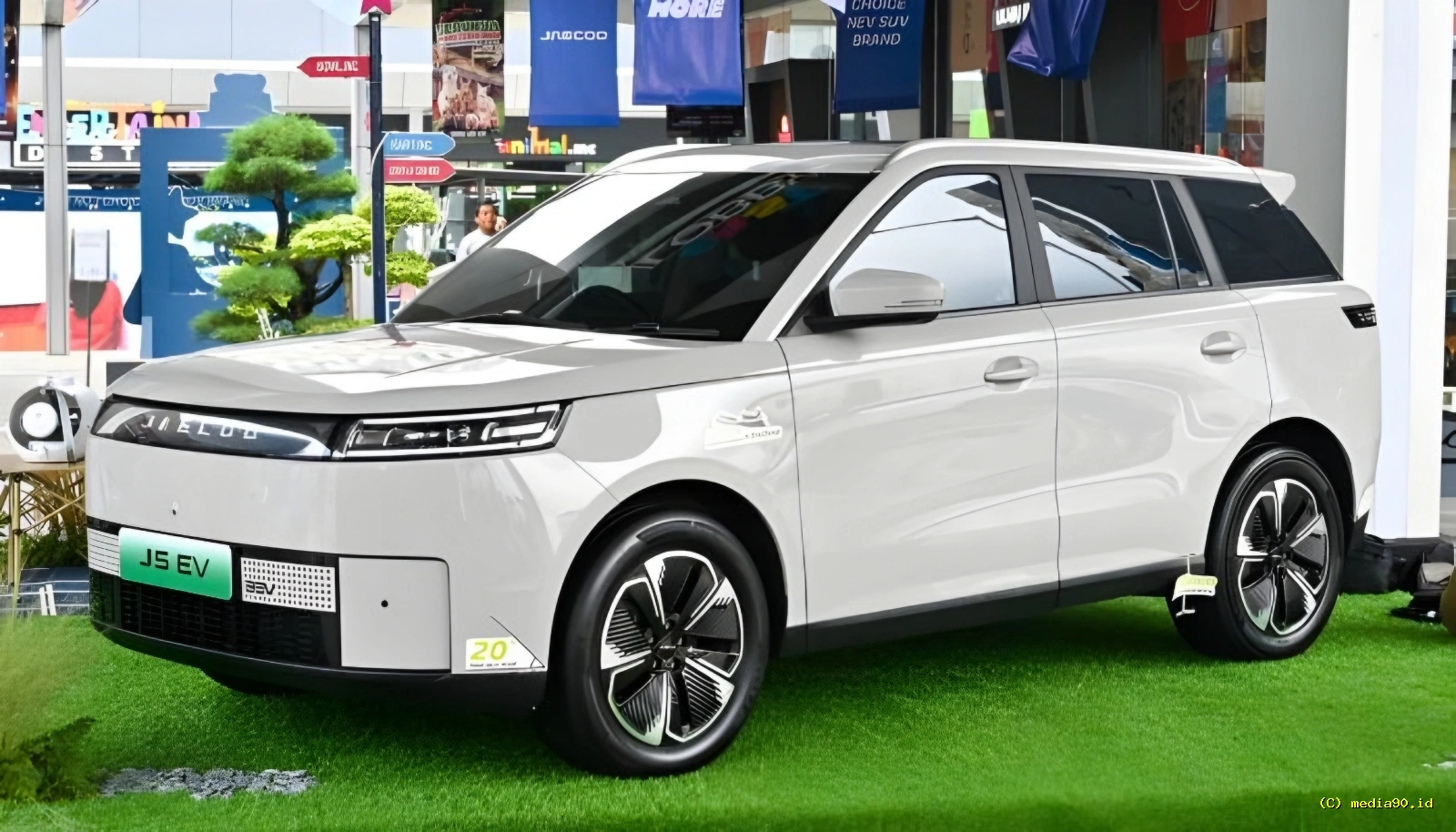 Jaecoo J5 EV Tembus 16 Ribu Unit Pengiriman Ini Keunggulan yang Bikin Laris