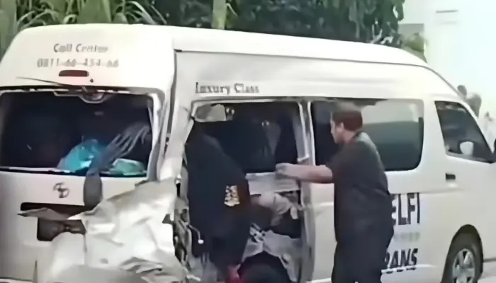 Kecelakaan Maut Travel dan Truk di Limapuluh Kota Sumbar, Diduga Tewaskan Korban Jiwa