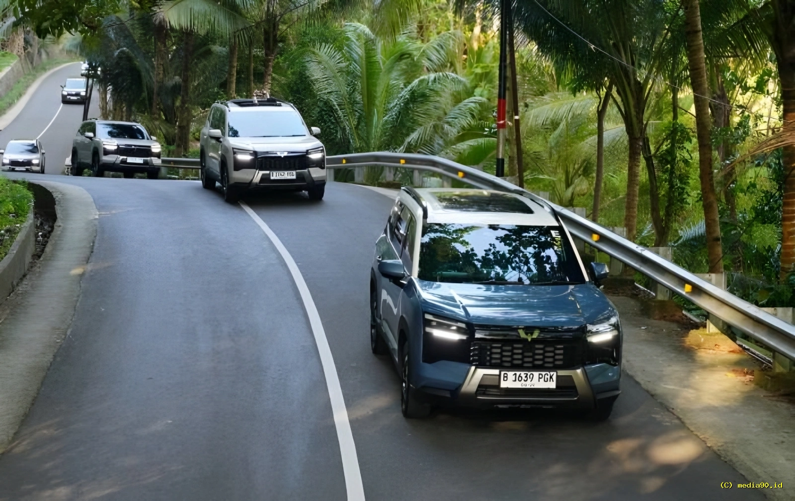 Menjelajah Pesisir Selatan Jawa dengan Wuling Eksion PHEV, Seberapa Tangguh?