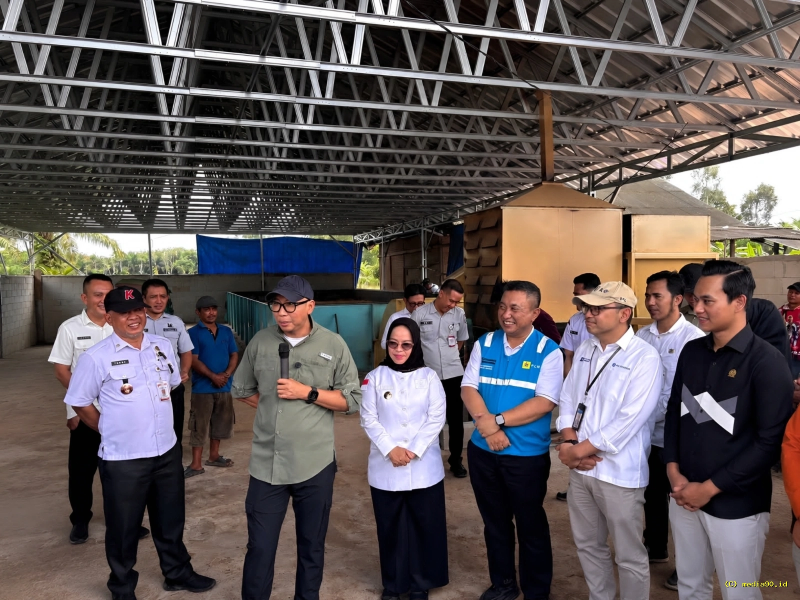 PLN Siap Dukung Infrastruktur Ketahanan Pangan Saat Dampingi Gubernur Lampung Tinjau Sentra Gabah