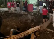 Tragis! Pasutri Lansia Terjatuh ke Lubang Proyek Gorong-Gorong di Surabaya, Sang Istri Meninggal Dunia