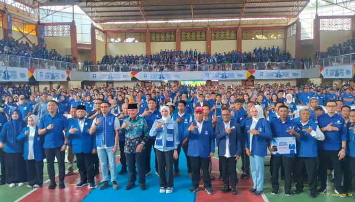 Bupati Tanggamus Hadiri Pelantikan Relawan Putri Zulkifli Hasan dan DPRt PAN di GOR Tanggamus