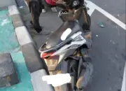 Pemotor Alami Kecelakaan Tunggal di Janti, Tabrak Divider hingga Luka di Kepala
