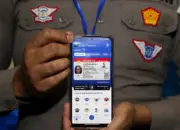 SIM Digital Resmi Hadir, Pengendara Kini Bisa Tunjukkan SIM Lewat HP