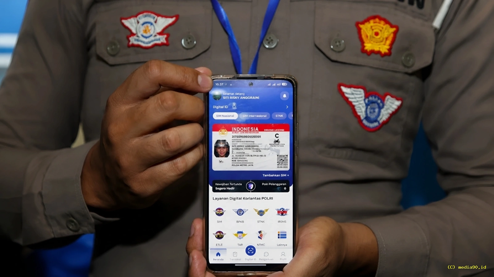 SIM Digital Resmi Diluncurkan Kini Cukup Tunjukkan Lewat Smartphone