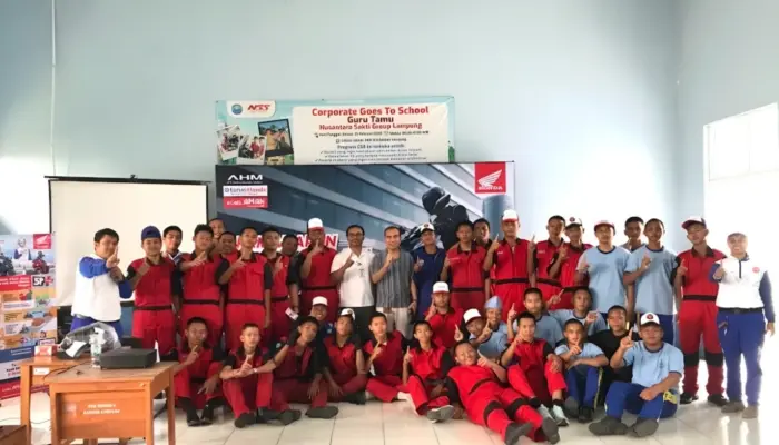 TDM Lampung Gelar Edukasi Safety Riding #Cari_Aman bagi Pelajar SMKN 6 Bandar Lampung