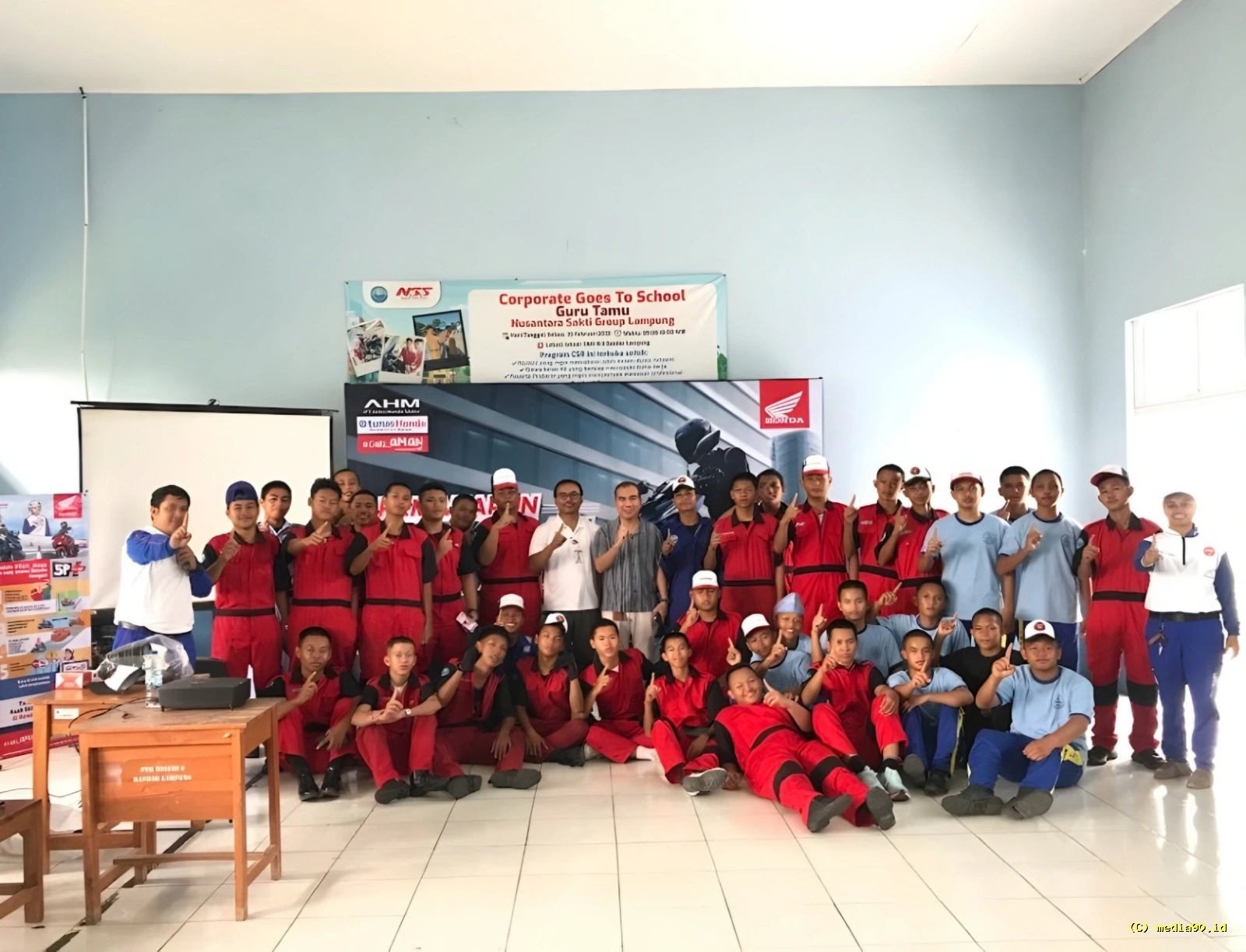 TDM Lampung Bekali Pelajar SMKN 6 Bandar Lampung dengan Edukasi Keselamatan Berkendara