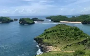 10 Tempat Wisata Unik di Pacitan, Ada Panorama Mirip Raja Ampat hingga Sungai yang Memesona